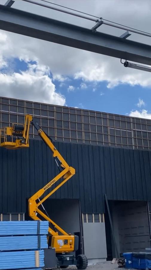 Bardage bois d’un bâtiment industriel à Mantes-la-Jolie