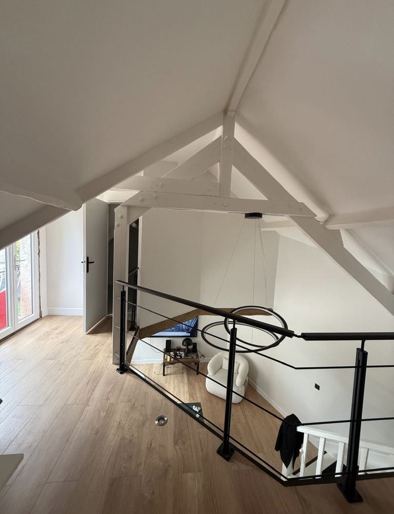 Mezzanine sous charpente à Fontenay-Saint-Père – après les travaux