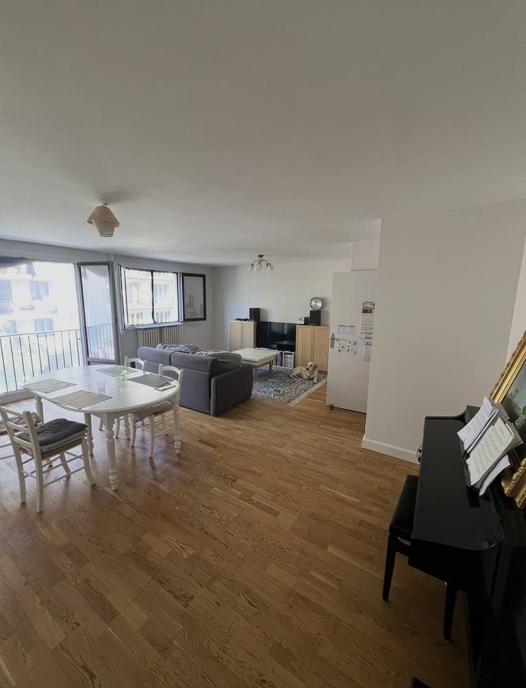 Ouverture de mur et rénovation du salon à Courbevoie – après les travaux