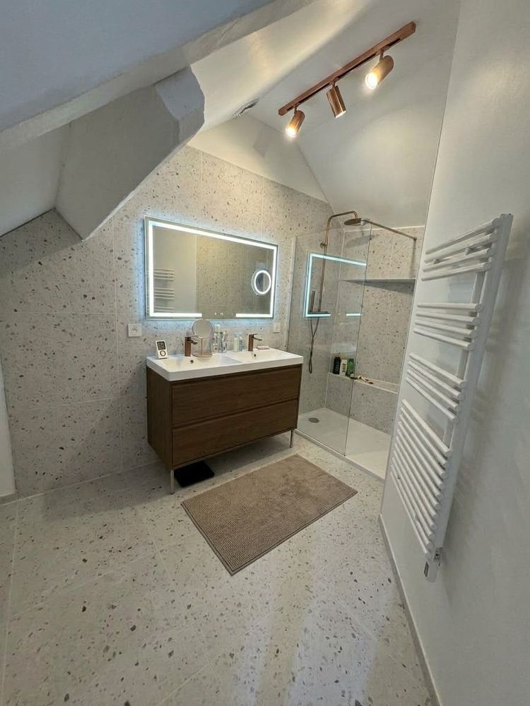 Salle de bain sous combles à Limay – après les travaux